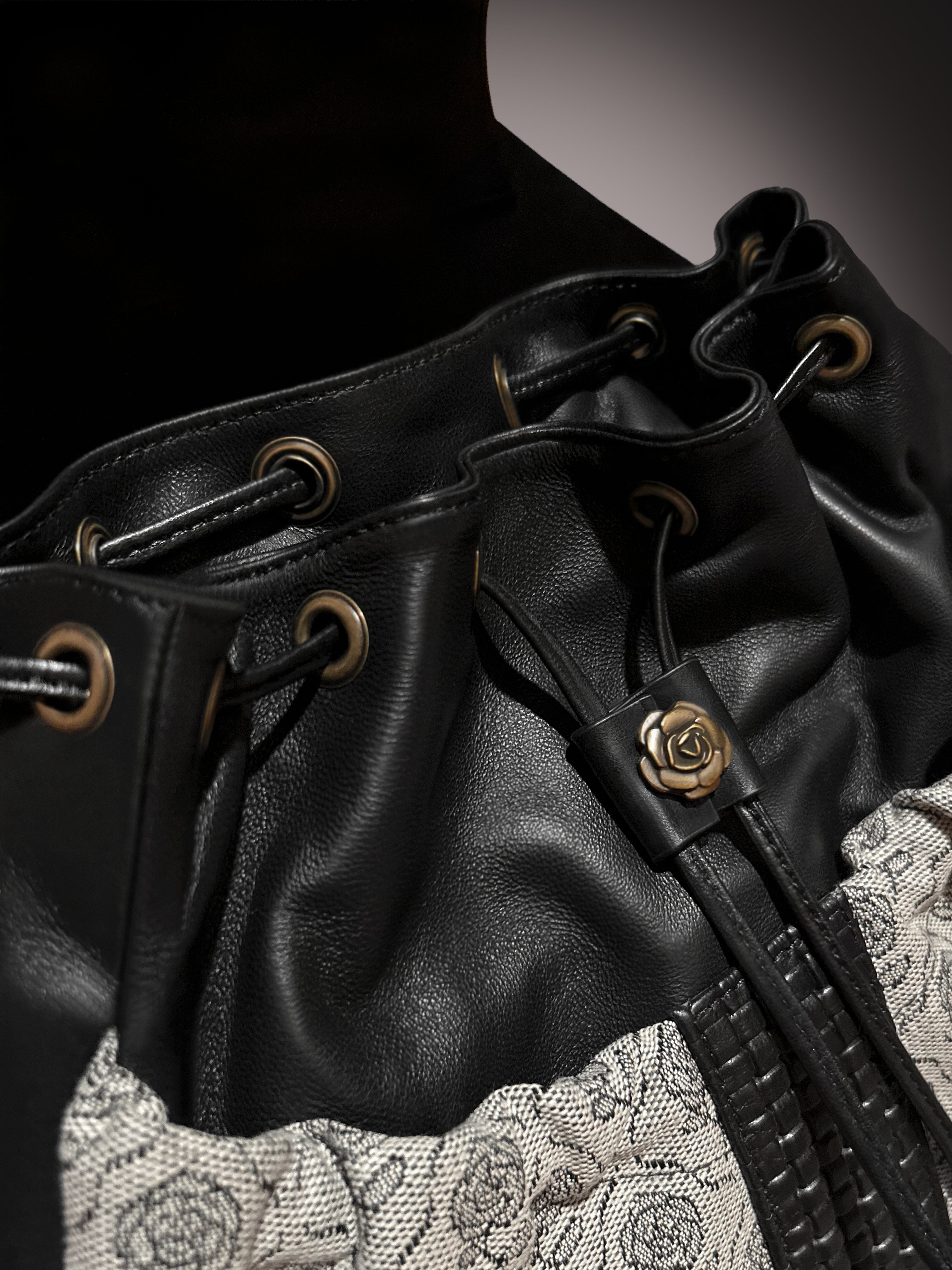 The Eunonia Shoulder Sling