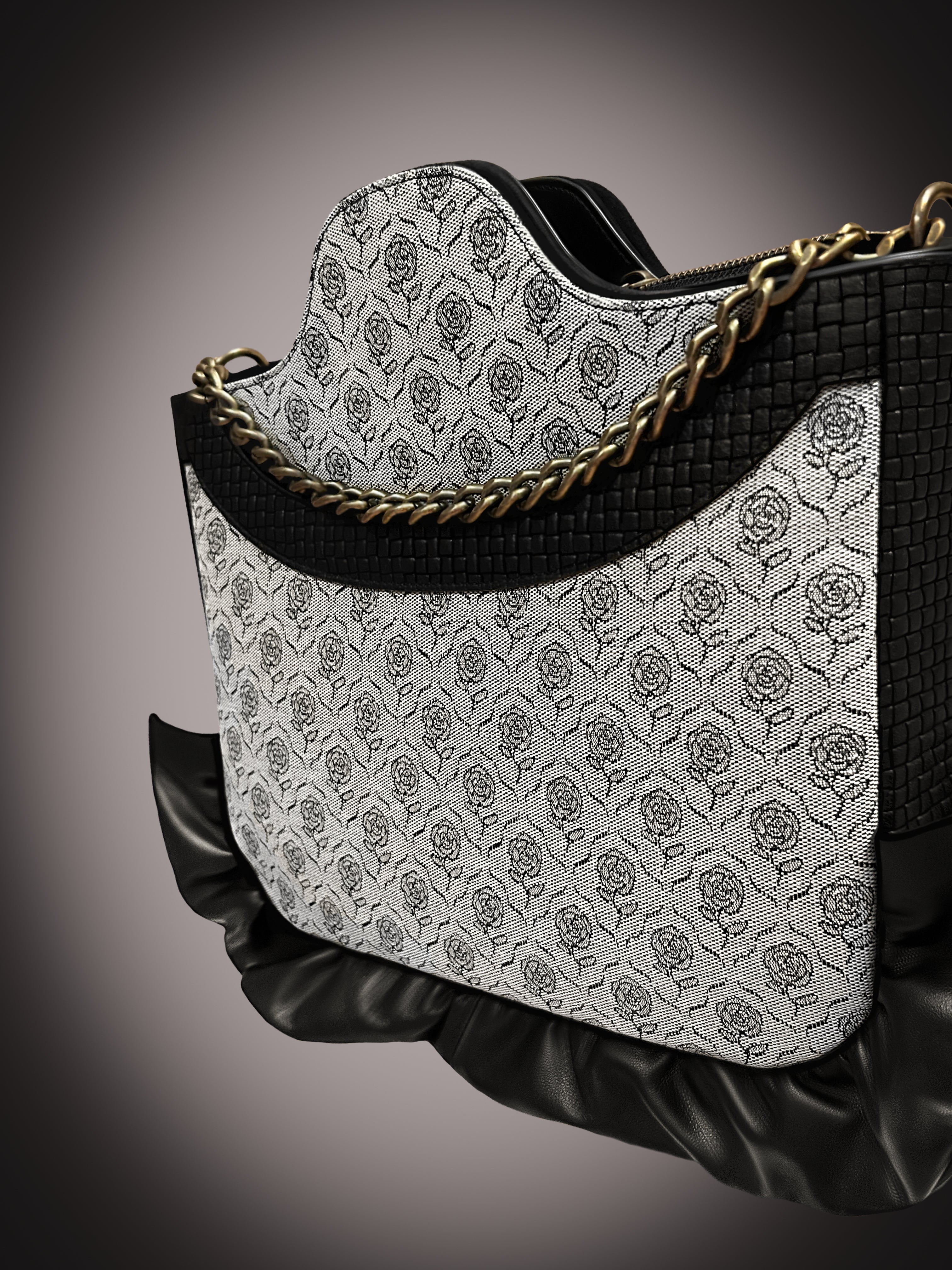 The Elvie Shoulder Bag