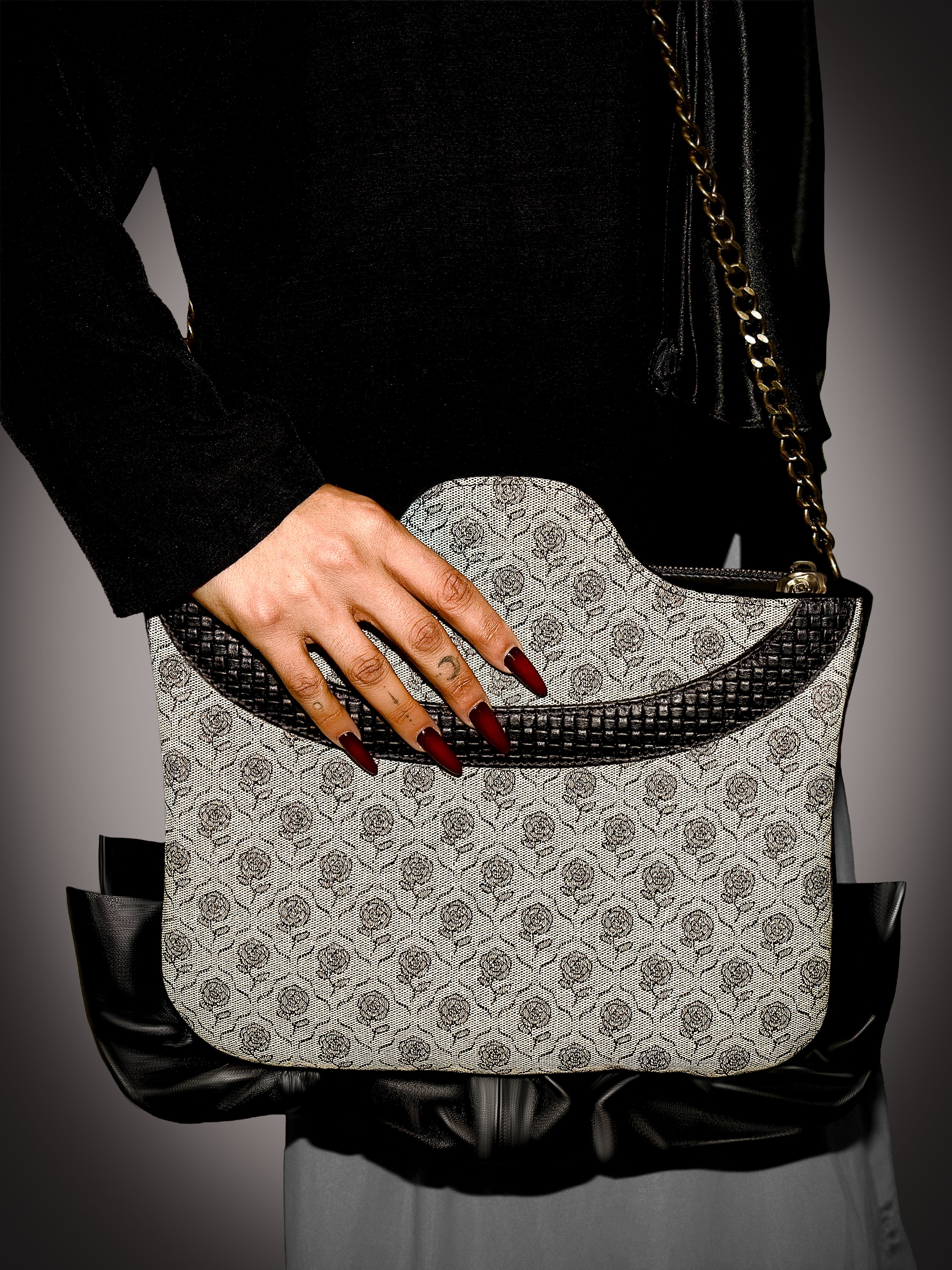 The Elvie Shoulder Bag